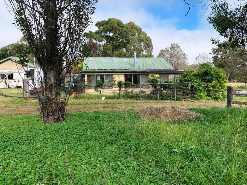 357 Rocky River Road, Uralla NSW 2358