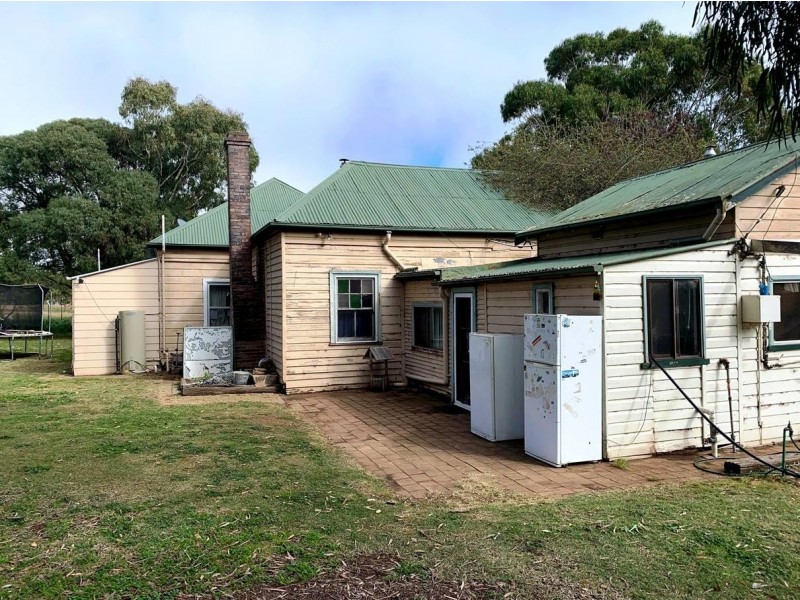 357 Rocky River Road, Uralla NSW 2358