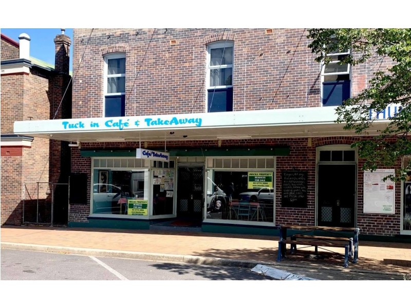 51 Bridge  St, Uralla NSW 2358