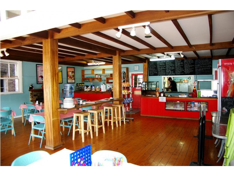 51 Bridge  St, Uralla NSW 2358