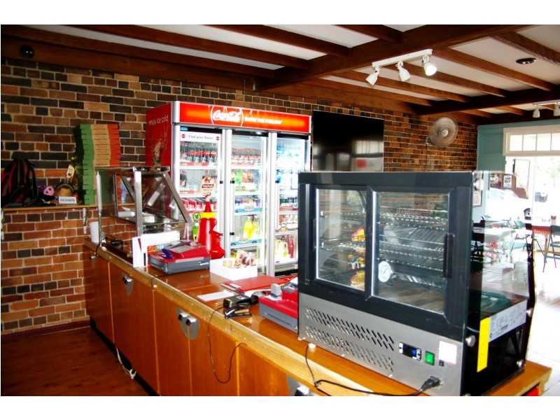 51 Bridge  St, Uralla NSW 2358