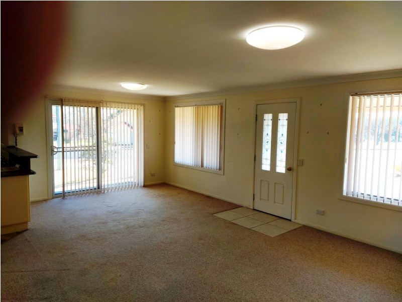 2/16A Hill Street, Uralla NSW 2358