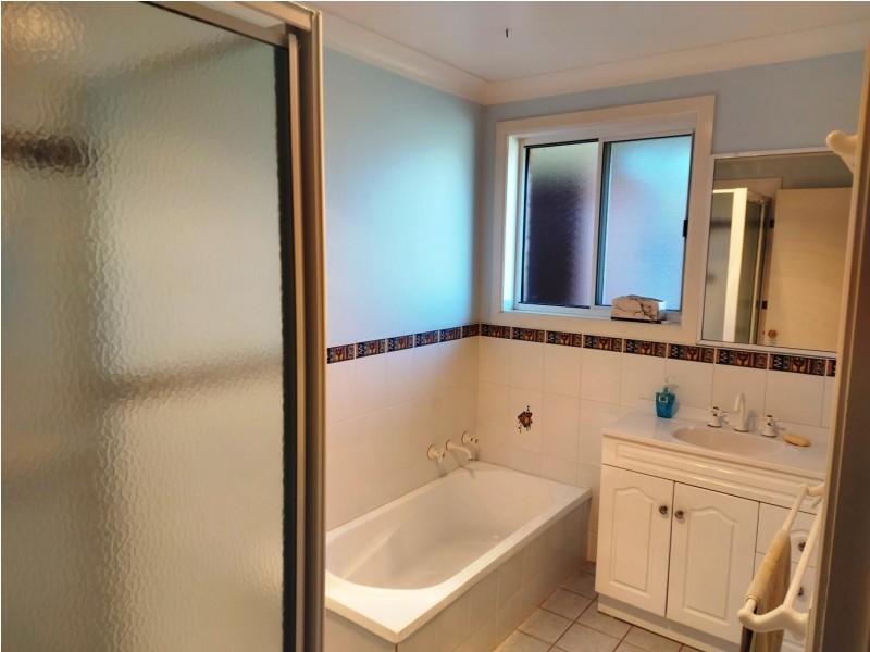 2/16A Hill Street, Uralla NSW 2358