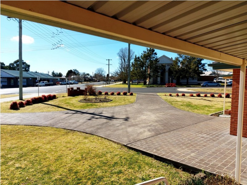 2/16A Hill Street, Uralla NSW 2358