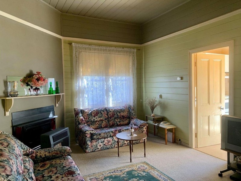 27 Hill Street, Uralla NSW 2358