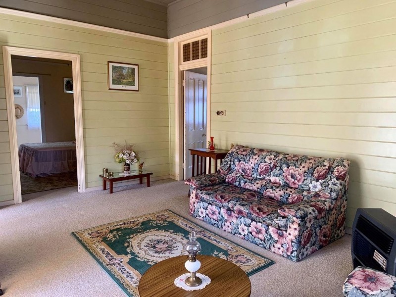 27 Hill Street, Uralla NSW 2358