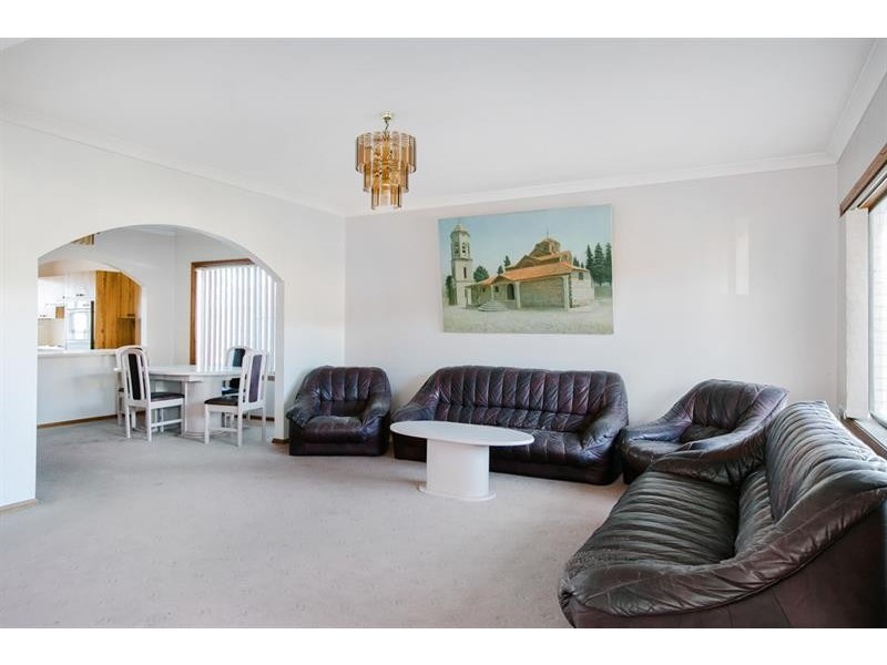 16 Blackbutt Way, Barrack Heights NSW 2528