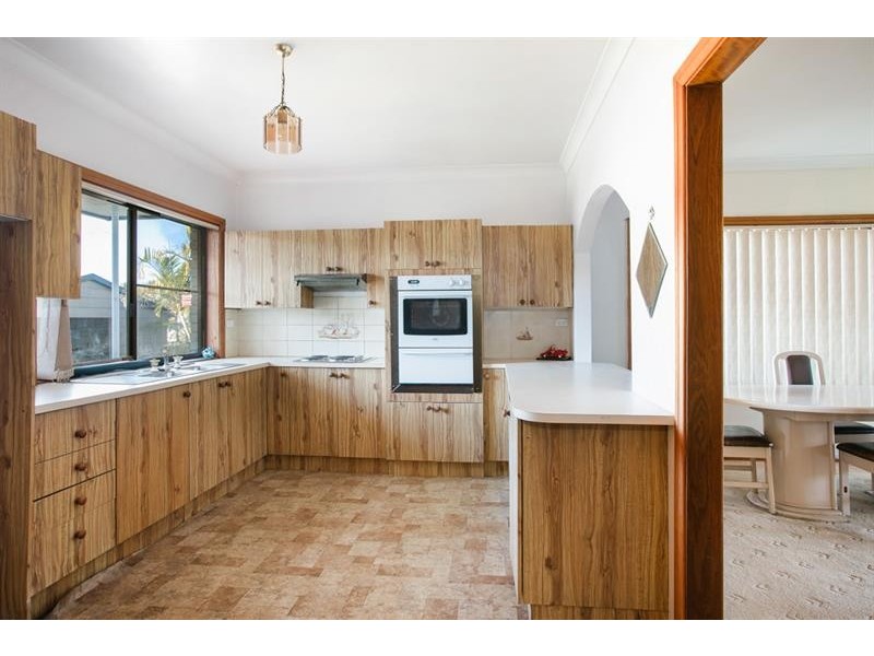16 Blackbutt Way, Barrack Heights NSW 2528