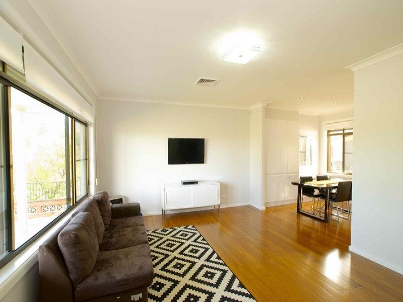 40 Brian St, Balgownie NSW 2519