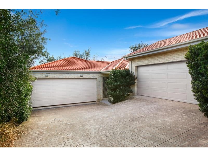 2/5 Shannon Dr, Albion Park NSW 2527
