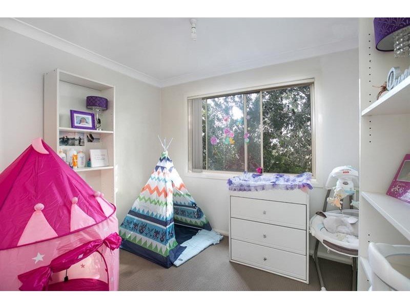 2/5 Shannon Dr, Albion Park NSW 2527