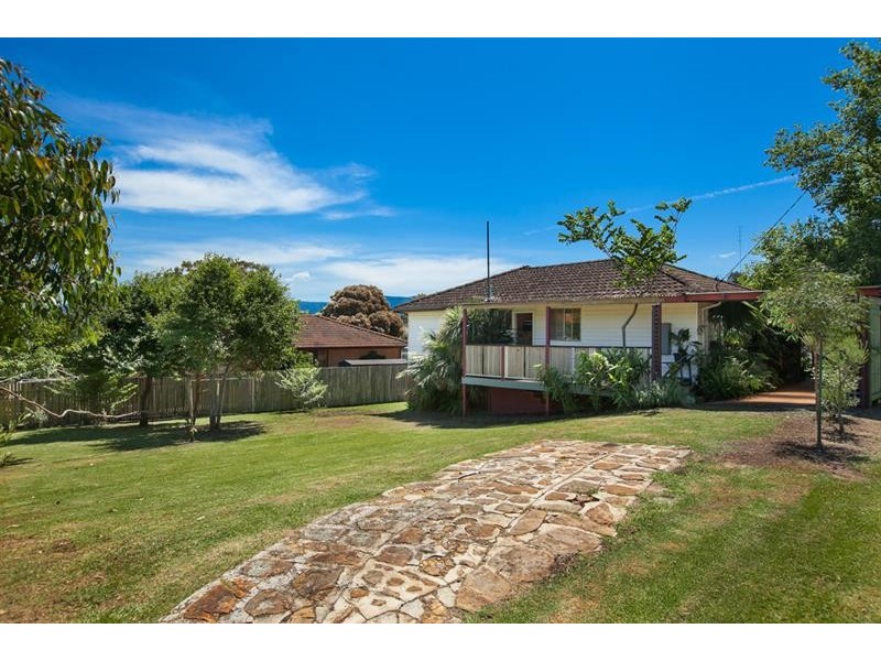 21 Blakemore Ave, Kanahooka NSW 2530