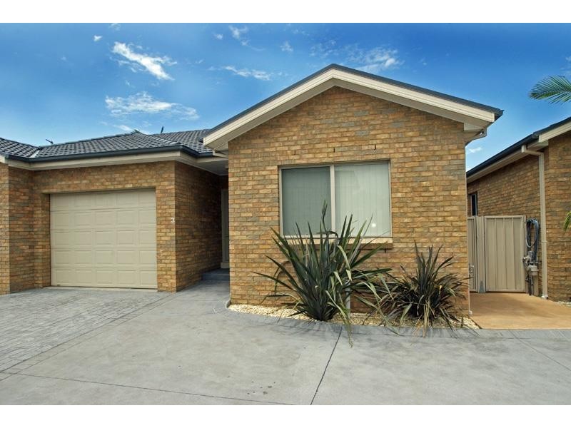 3/108 Osborne Pde, Warilla NSW 2528
