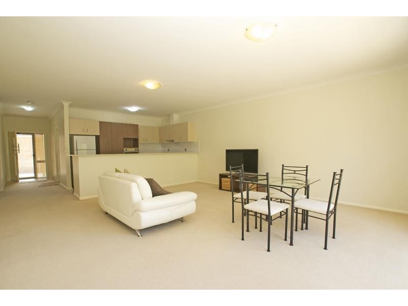 3/108 Osborne Pde, Warilla NSW 2528