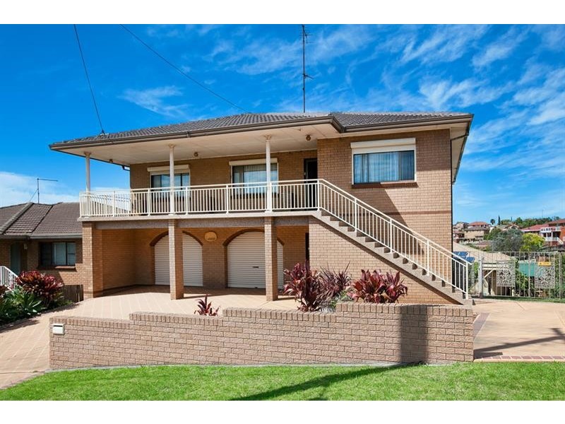 7 Anna Ave, Warrawong NSW 2502