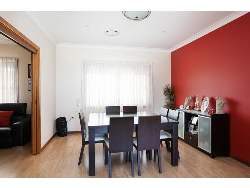 7 Anna Ave, Warrawong NSW 2502
