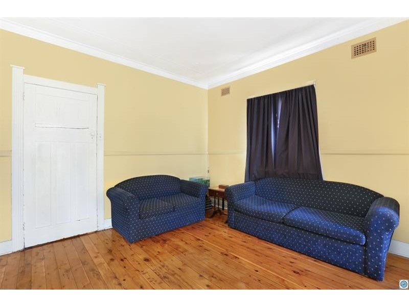 42 Greene St, Warrawong NSW 2502