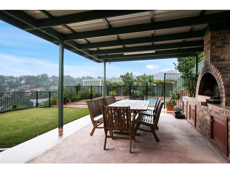 10 Murrogun Cres, Cordeaux Heights NSW 2526