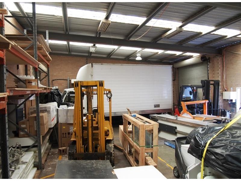 7 Sunset Ave, Barrack Heights NSW 2528