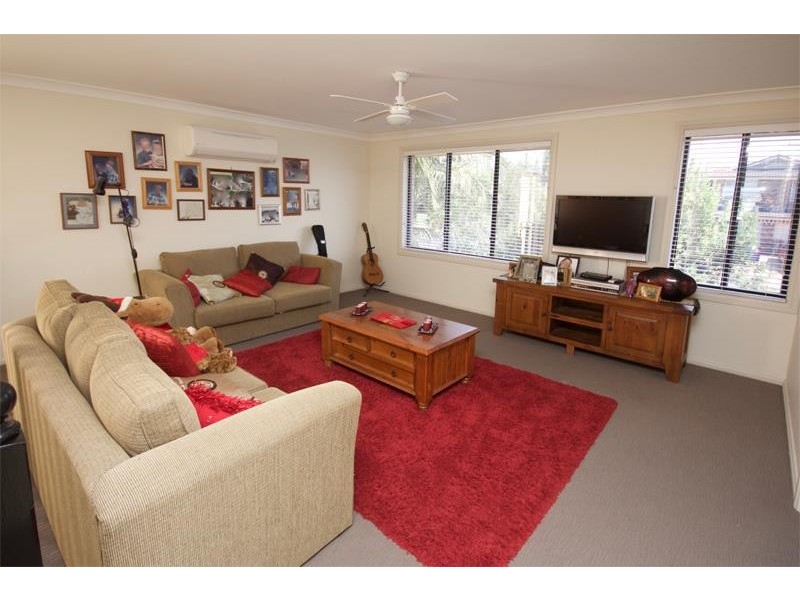 27 Brindabella Dr, Shell Cove NSW 2529
