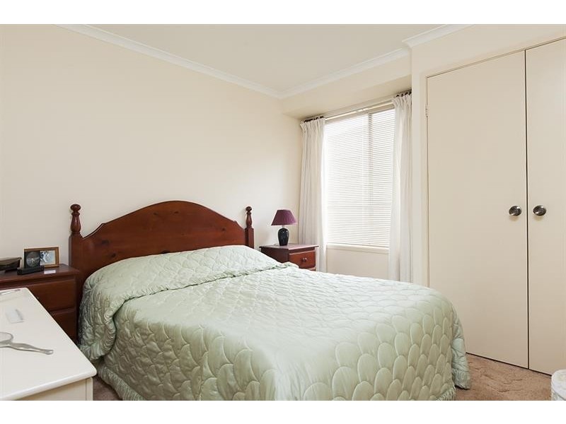 14 Honeysuckle Pl, Albion Park Rail NSW 2527