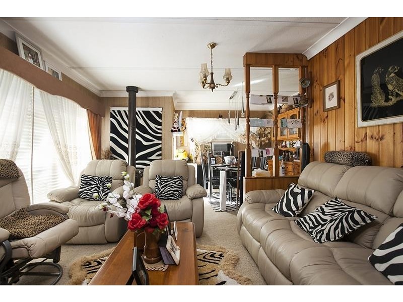 20 Bridge Ave, Oak Flats NSW 2529