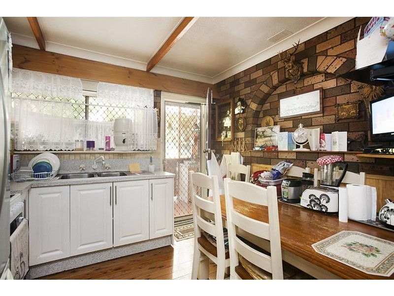 20 Bridge Ave, Oak Flats NSW 2529