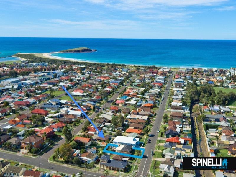 15 Woodford Ave, Warilla NSW 2528