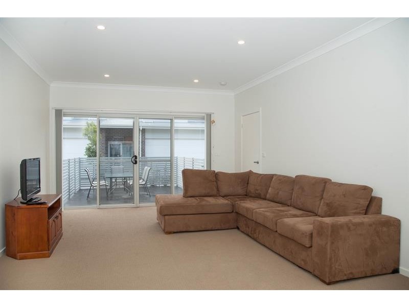 4/26 Avondale Rd, Avondale NSW 2530