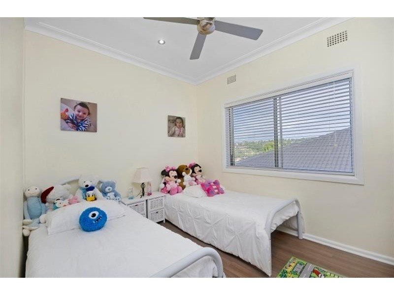 1/104 Blackman Pde, Unanderra NSW 2526