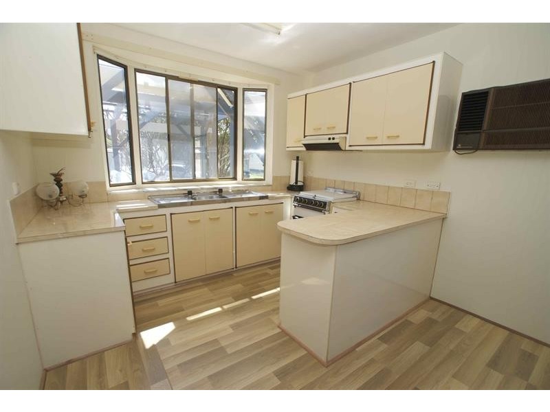 65 Woodrow Pl, Figtree NSW 2525