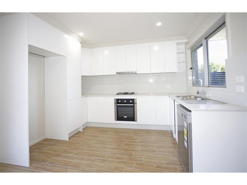 1/219 Princes  Hwy, Albion Park Rail NSW 2527