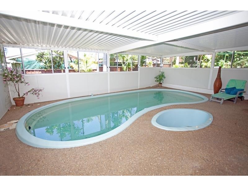 1 Blue Gum Pl, Barrack Heights NSW 2528