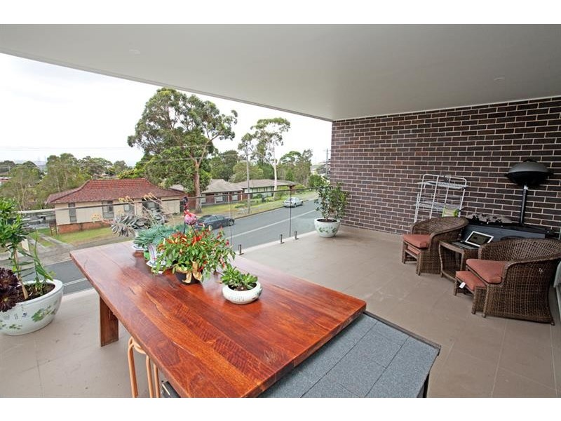 2/171 Wyndarra Way, Koonawarra NSW 2530