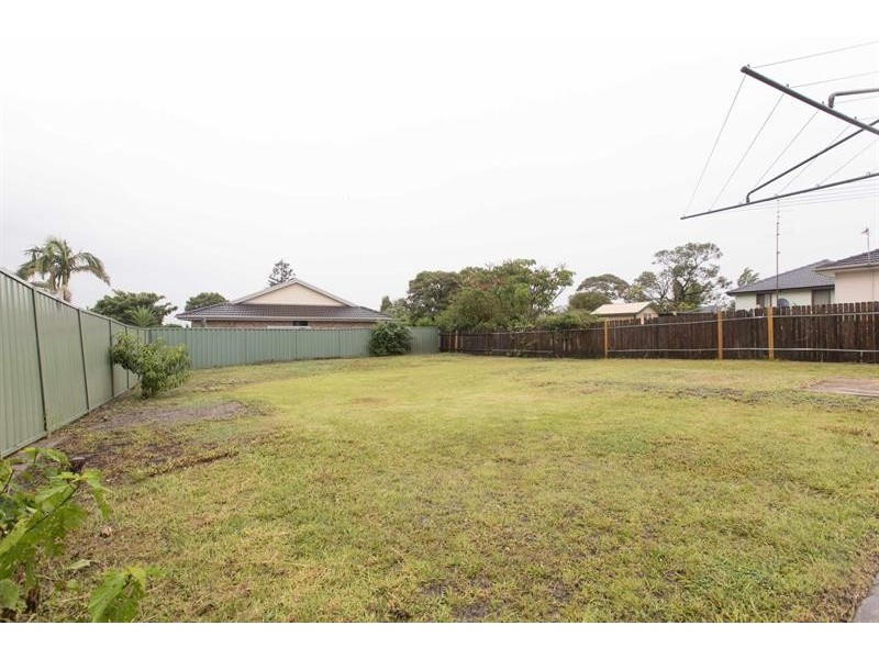 5 Cornwell Pl, Berkeley NSW 2506