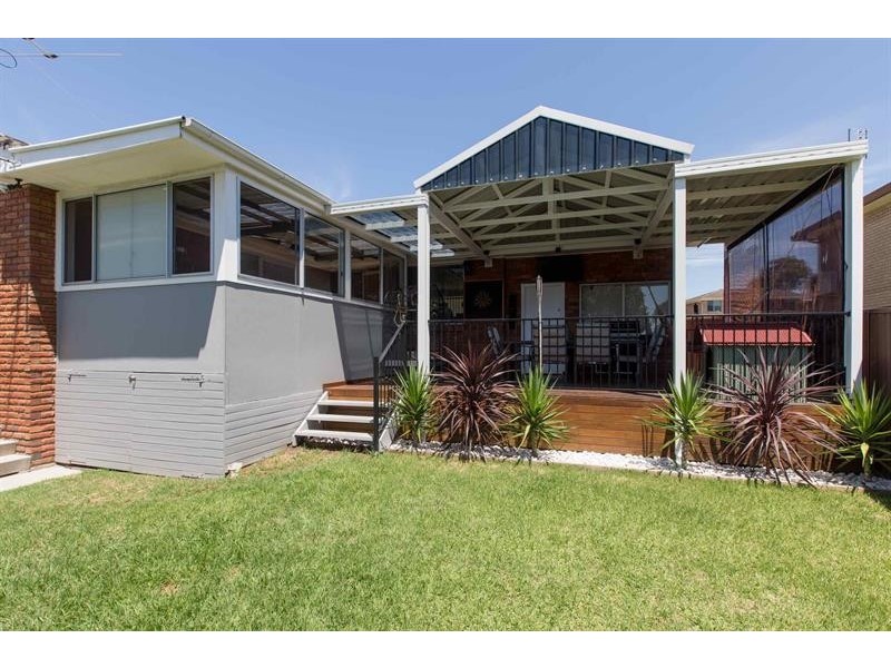 40 Edmund Ave, Figtree NSW 2525