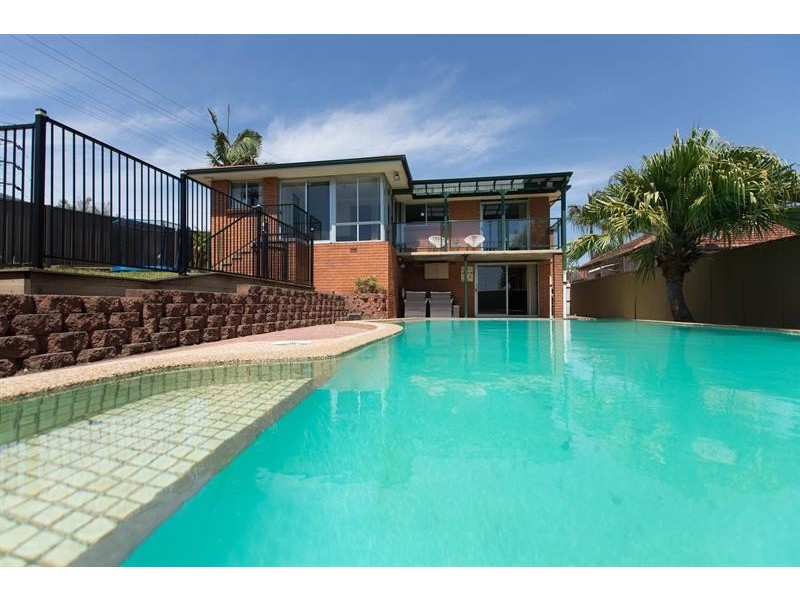 2 Kalang Ave, Kanahooka NSW 2530