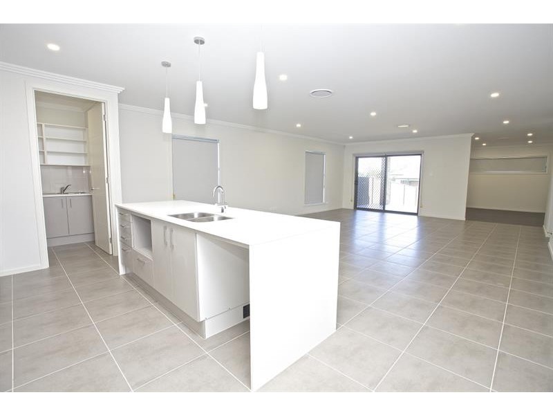 18 Enterprise  Street, Gregory Hills NSW 2557