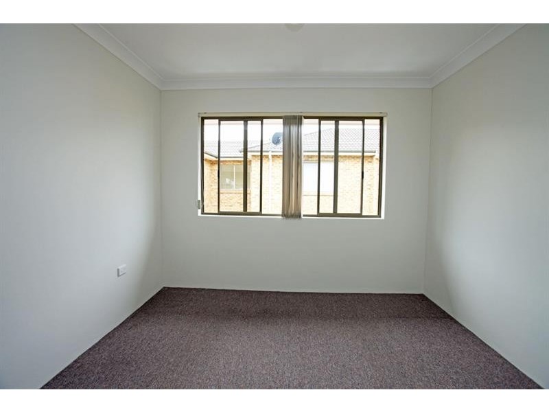 4/45 New Dapto Rd, Wollongong NSW 2500