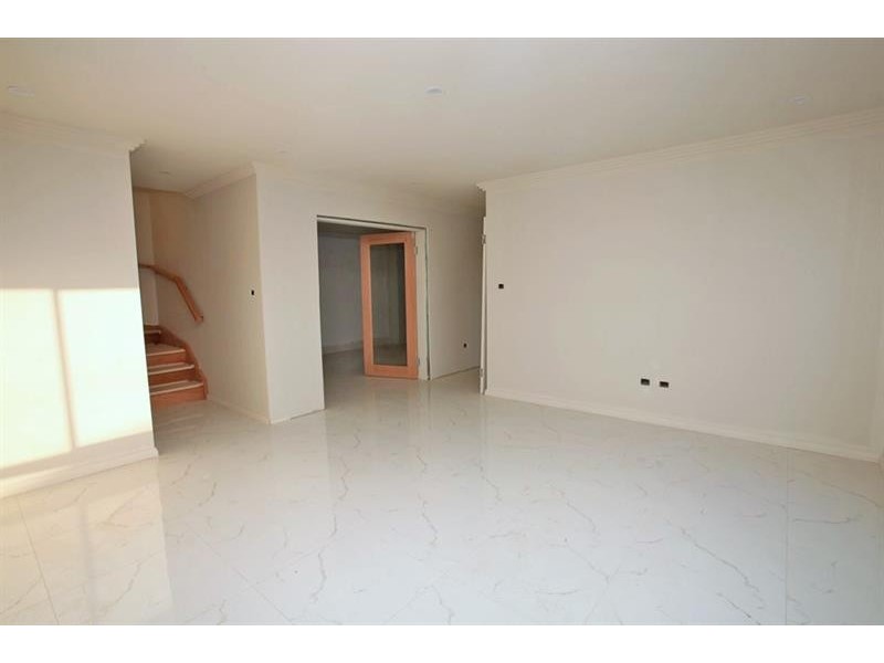 14 Chaplin Pl, Albion Park NSW 2527