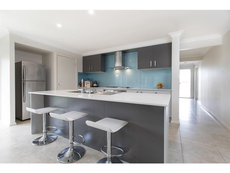 13 Elizabeth  Cct, Flinders NSW 2529