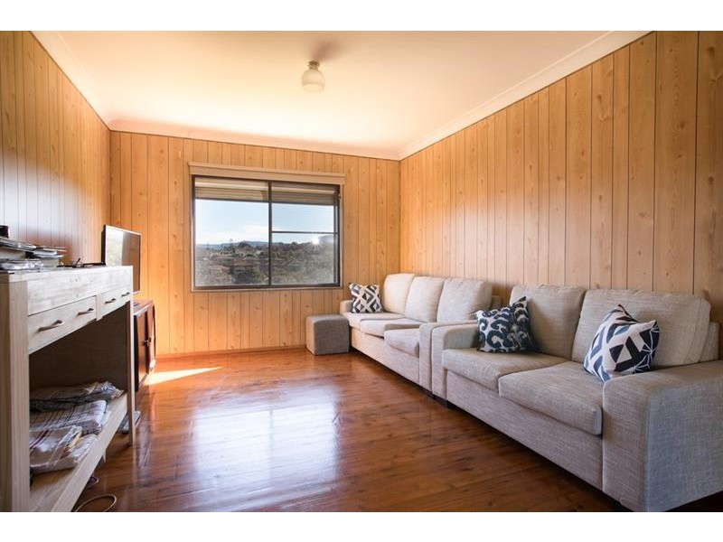 32 Hurry Cres, Warrawong NSW 2502