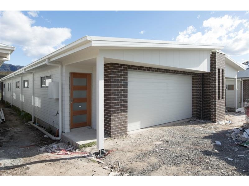 1&2/50 Yellow Rock Rd, Tullimbar NSW 2527