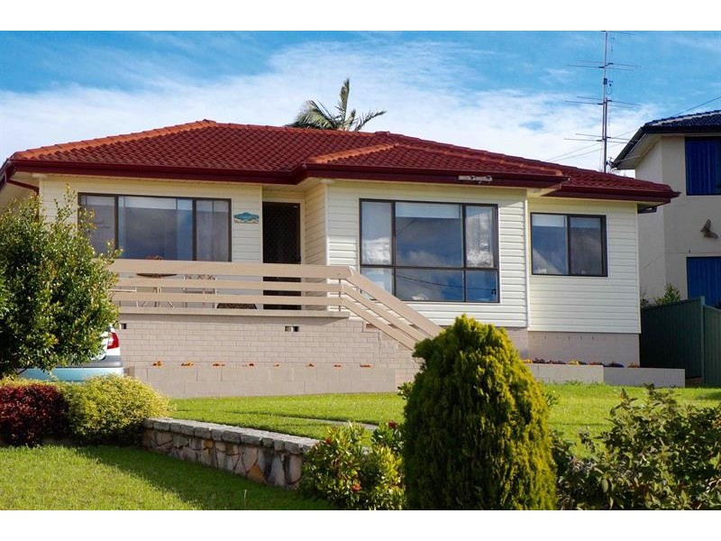 59 Cassia St, Barrack Heights NSW 2528