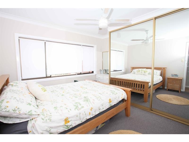 59 Cassia St, Barrack Heights NSW 2528