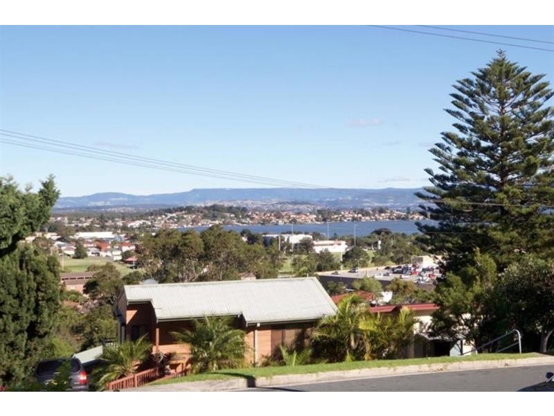 36A Robertson St, Port Kembla NSW 2505