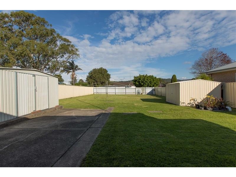 57 Griffiths Street, Oak Flats NSW 2529