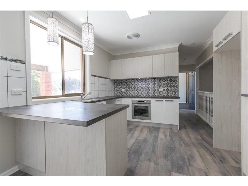 110 Windang Rd, Primbee NSW 2502