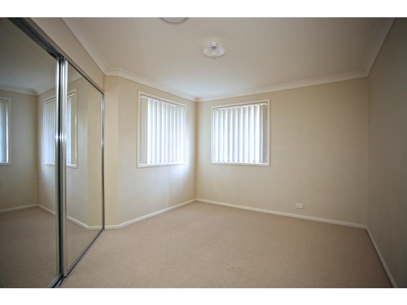 18 Melrose Way, Horsley NSW 2530
