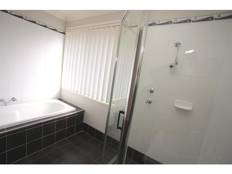 18 Melrose Way, Horsley NSW 2530